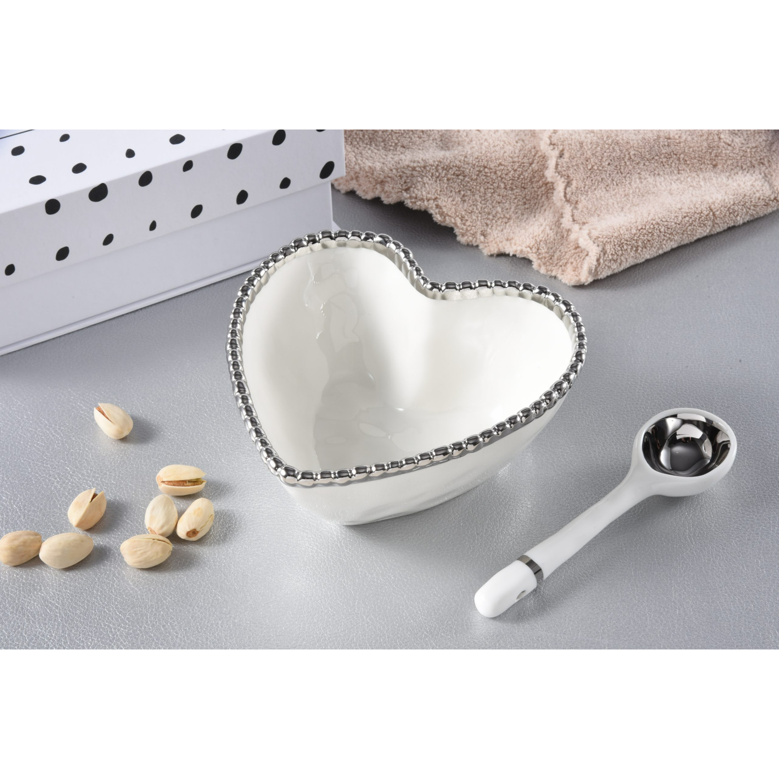 Блюдо с ложкой набор подарочный Heart SET2019